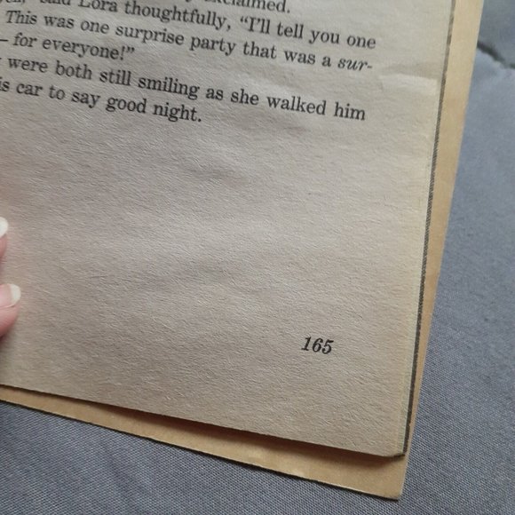 Point Thriller Ser. The Girlfriend by R. L. Stine (2004, Digest Paperback) - Picture 13 of 14